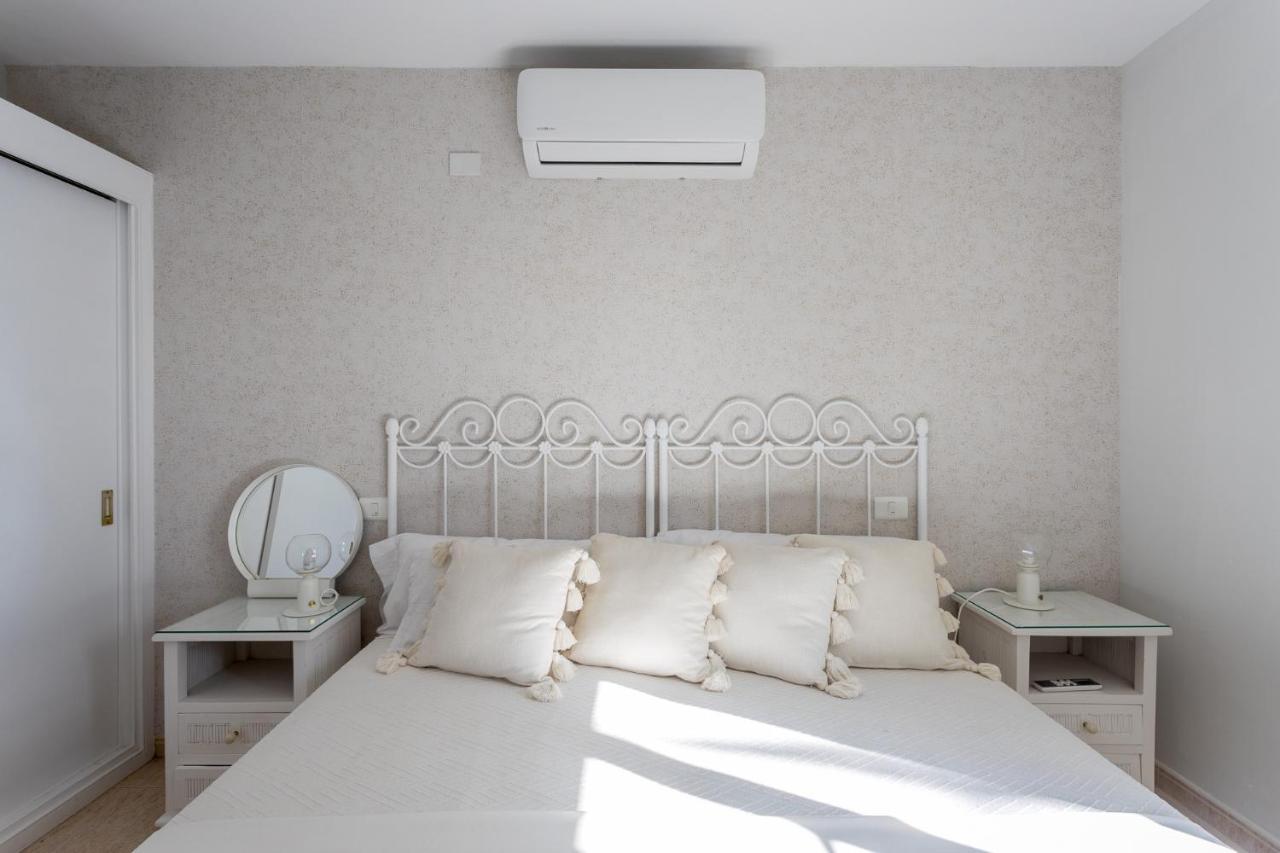 Luxury - Private Terrace - Pool - Aircon San Bartolomé