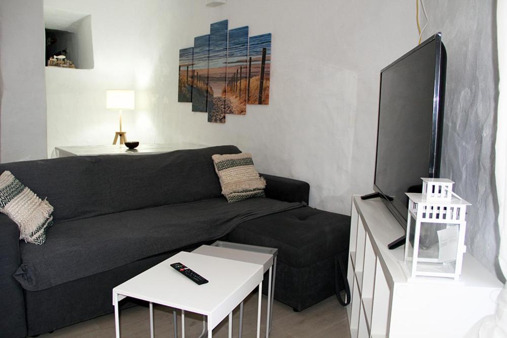 Apartment Menbau *