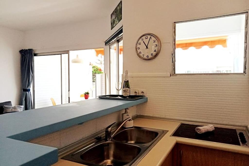 Apartamento With Large Terrace, 10 Meters From Playa De Burras