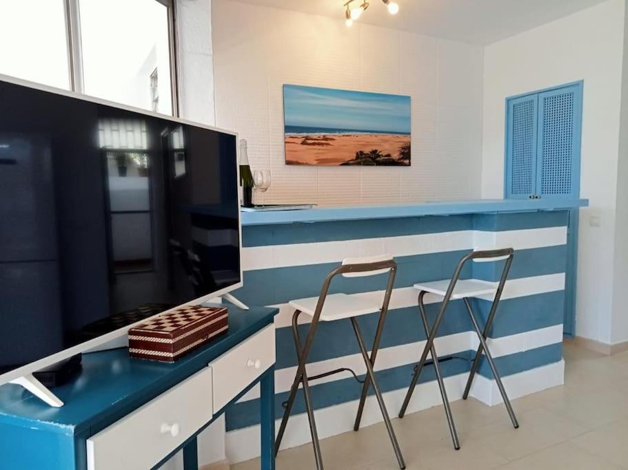 Apartamento With Large Terrace, 10 Meters From Playa De Burras San Bartolomé