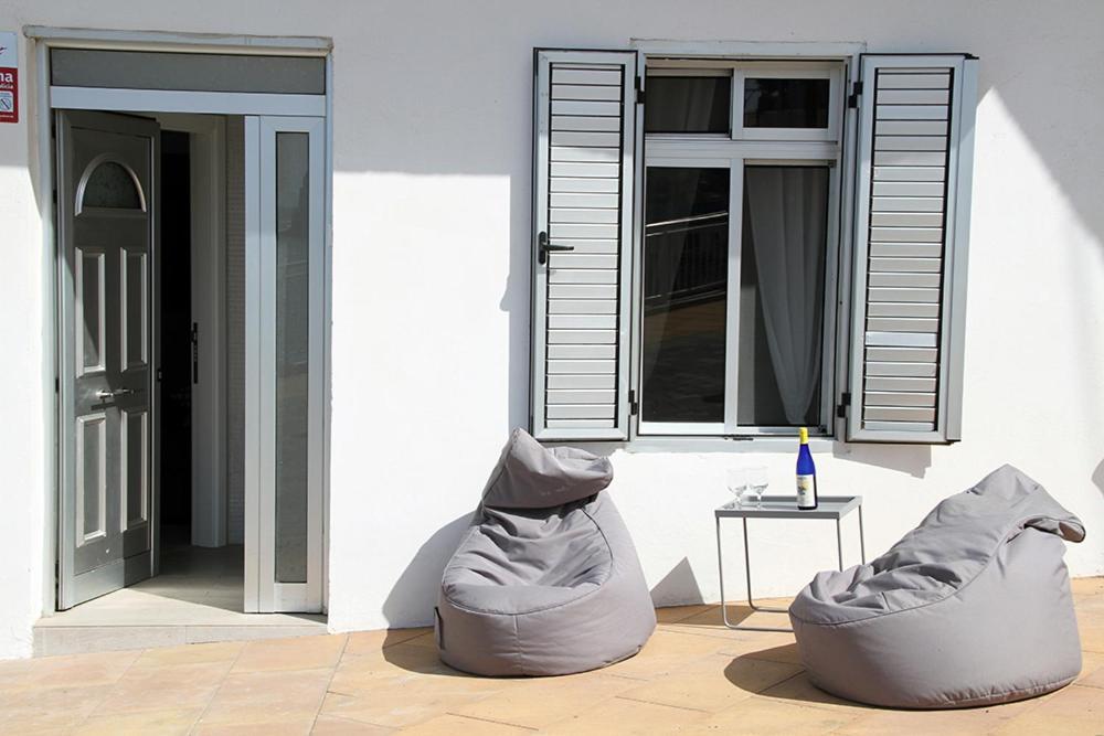 Apartment Menbau *