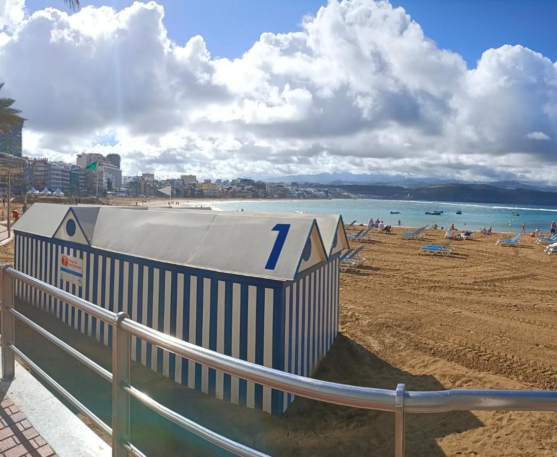 Las Canteras La Naval Beach *