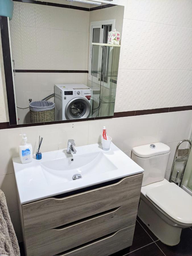 Appartamento 2 Double Bedroom 150 Meters From Beach. *