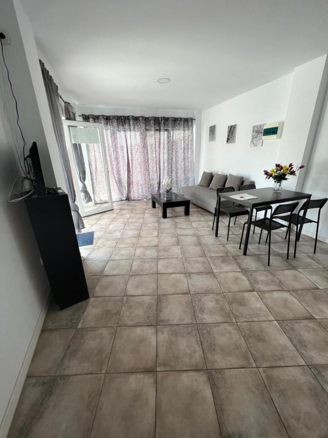 Apartamento San Agustin , Close To The Beach, With Pool!