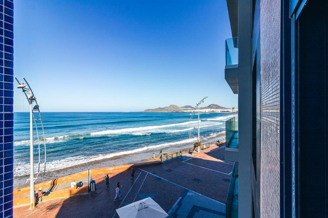 Apartment Ocean & Auditorium Views