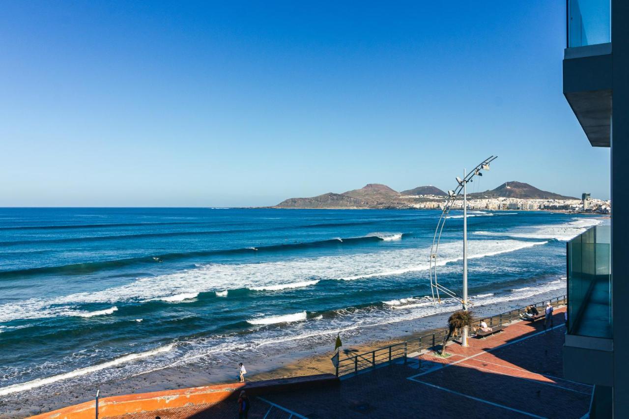 Ocean & Auditorium Views