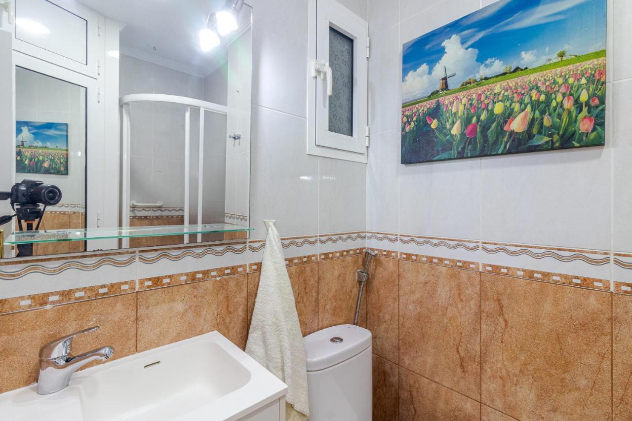 Flatguest Luis Morote - - - Wifi *
