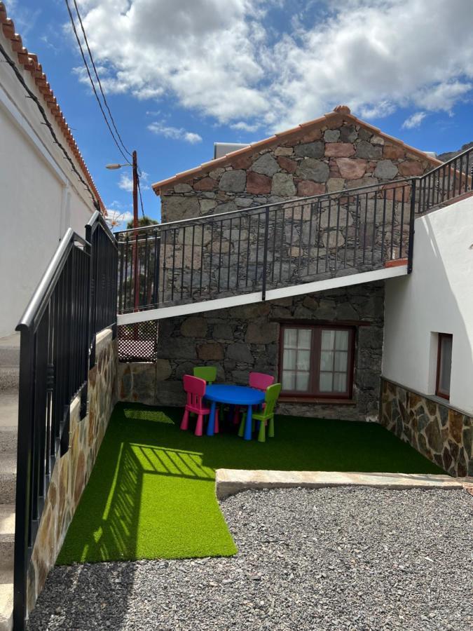 Con Bano Adaptado Y Piscina En