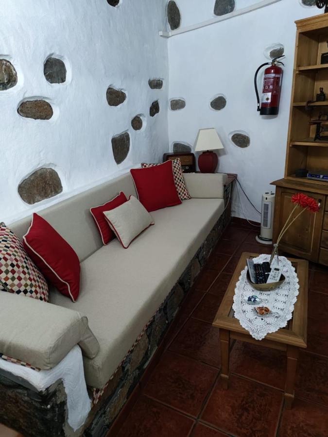 La Casona Del Almendro * San Bartolomé