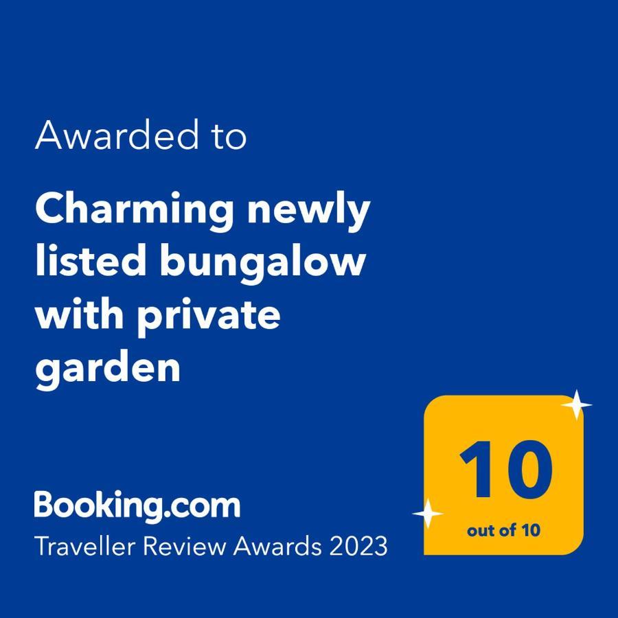 Charming With Private Garden Casa vacanze *
