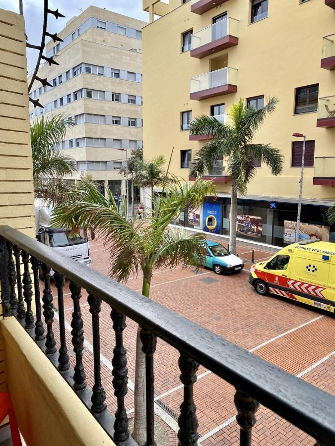 Homeforguest Listen To The Waves By Las Canteras *