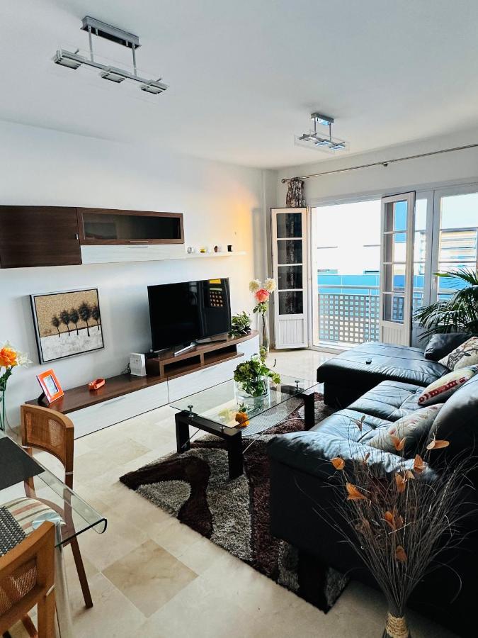 Elena Is A Comfortable And Well Located Flat * Las Palmas de Gran Canaria