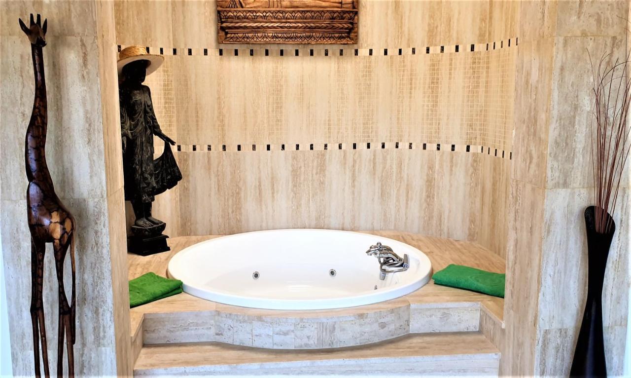 Villa De Luxe 5***** Golf - Piscine Chauffee - Cinema - Billard *