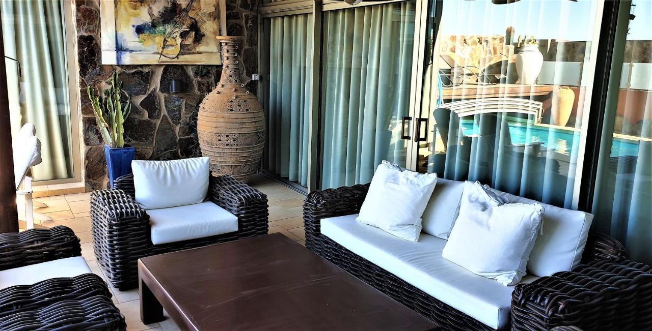 Villa De Luxe 5***** Golf - Piscine Chauffee - Cinema - Billard