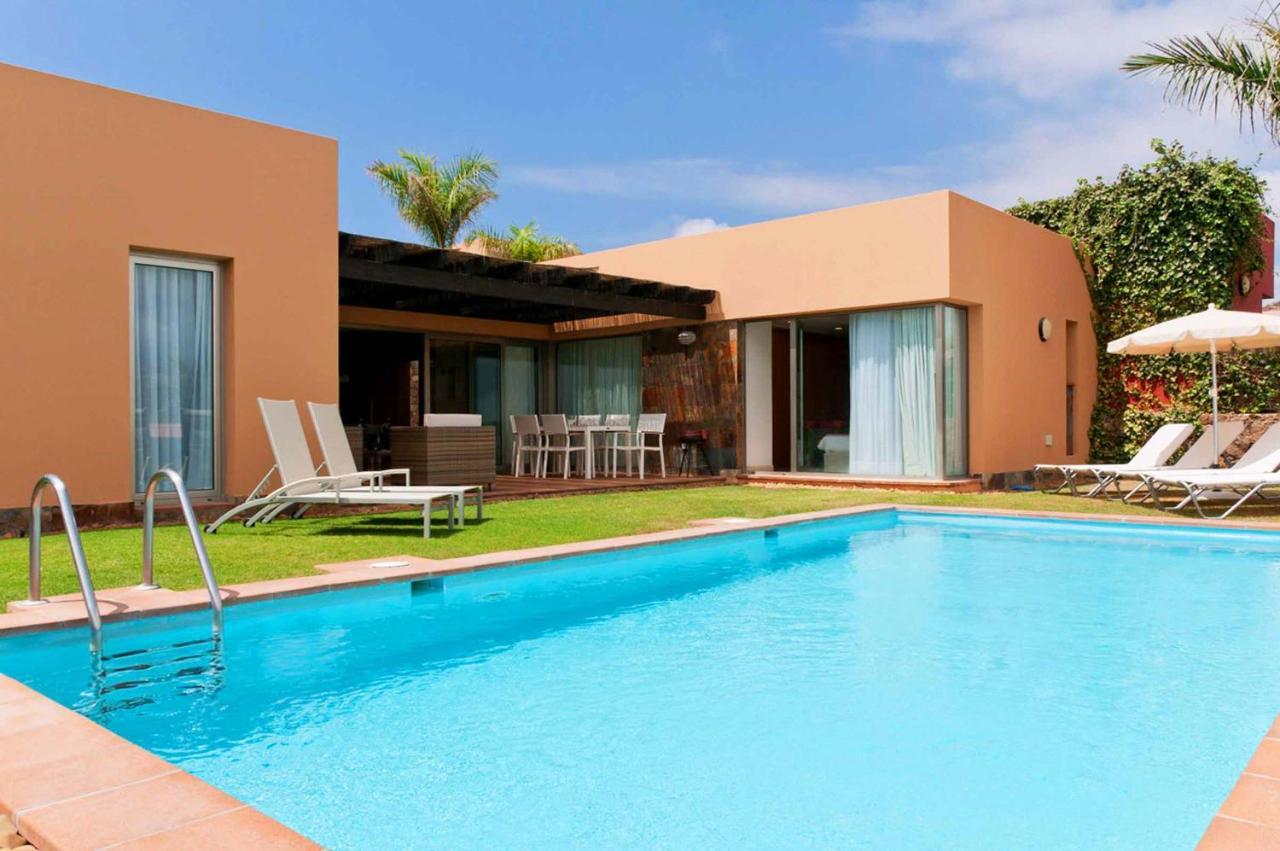 Villa Par 4 7 *
