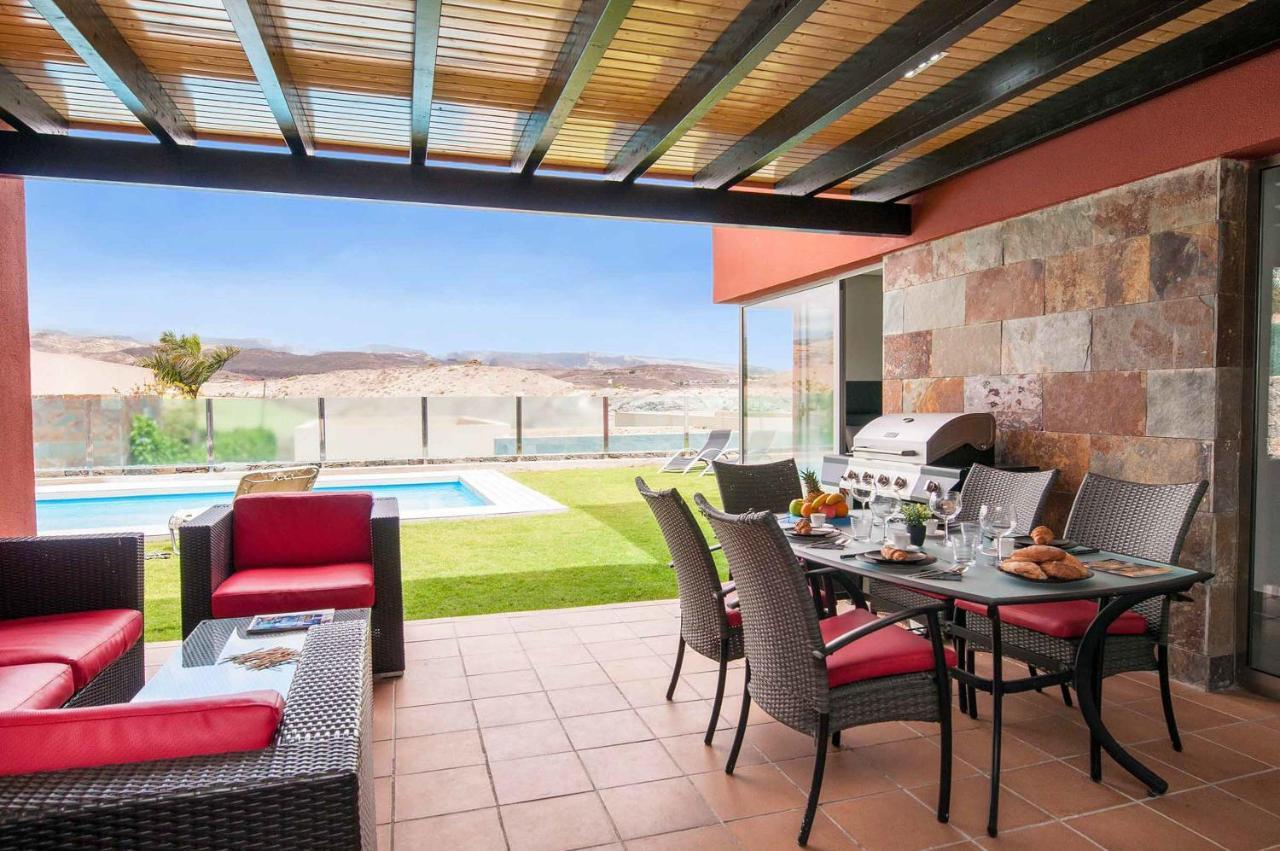 Par 4 20 Villa