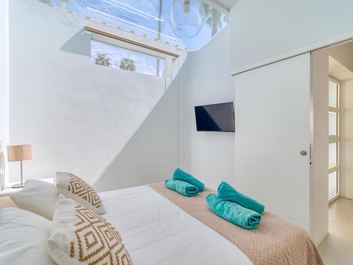Aquarium Private Jacuzzi, 3 Bedrooms, Ac And Bikes Apartment *