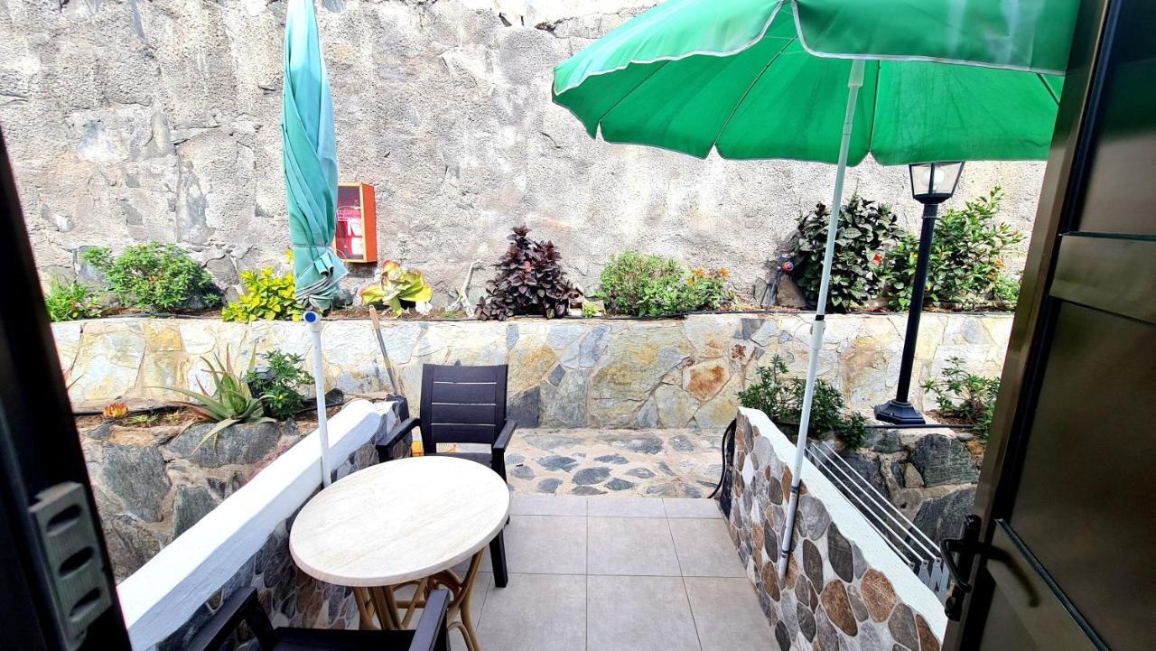 Apartment Deluxe Seaview-sunsets !transfe-r Inc! Pool,2aircond,2tv65