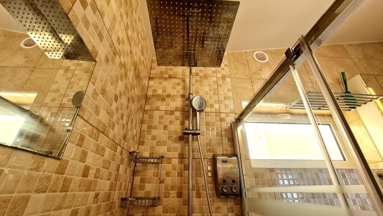 Deluxe Seaview-sunsets !transfe-r Inc! Pool,2aircond,2tv65