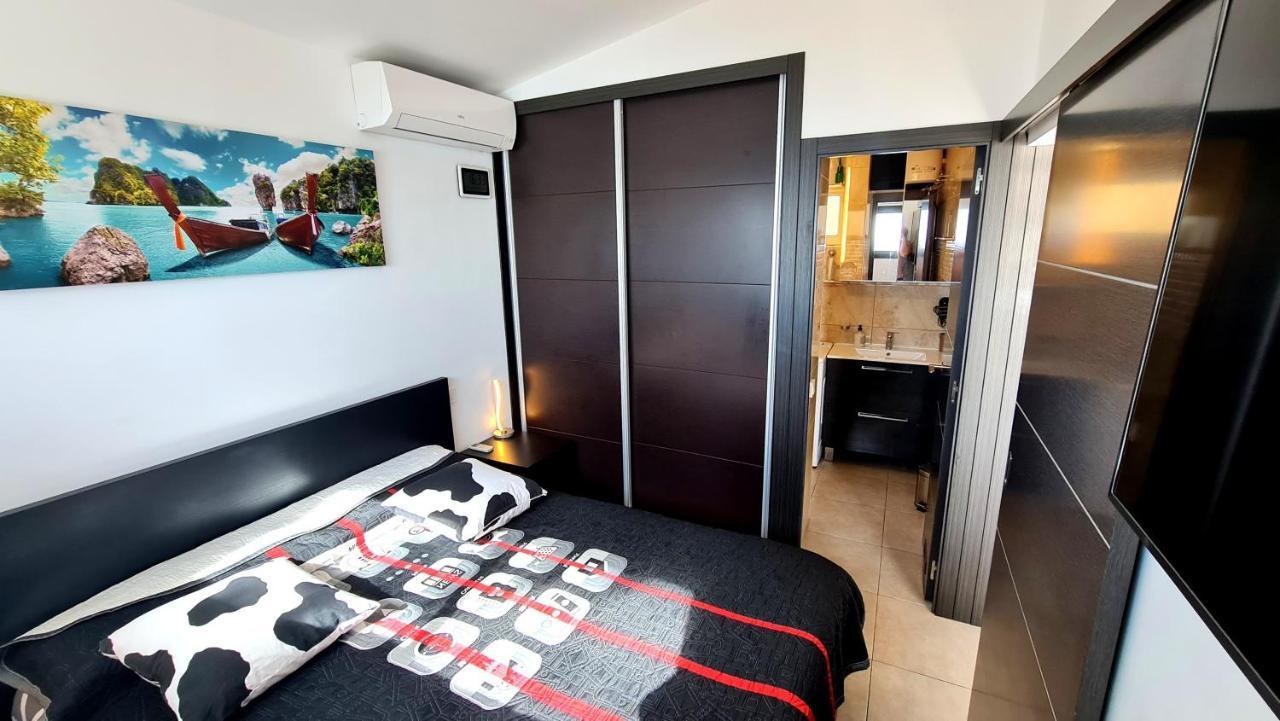 Deluxe Seaview-sunsets !transfe-r Inc! Pool,2aircond,2tv65