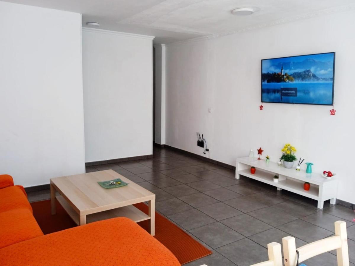 Apartamento Chabelita 2 *