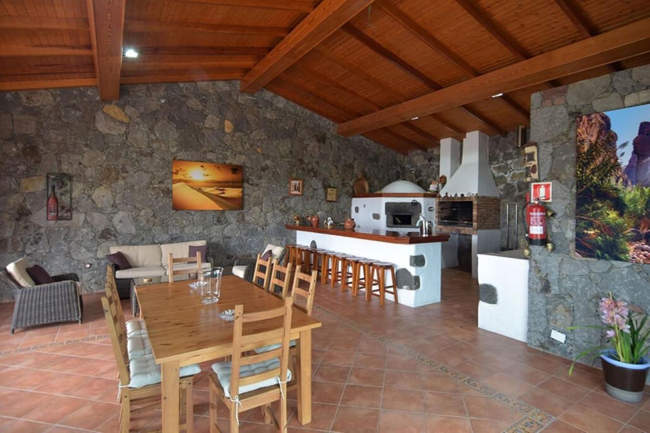 Casa Lucas * Vega de San Mateo