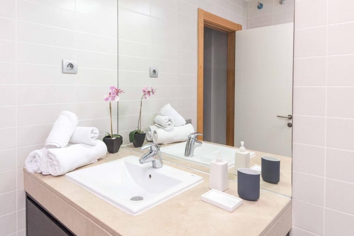 Villa Piscina Privada Independiente Jardín Y Solarium *