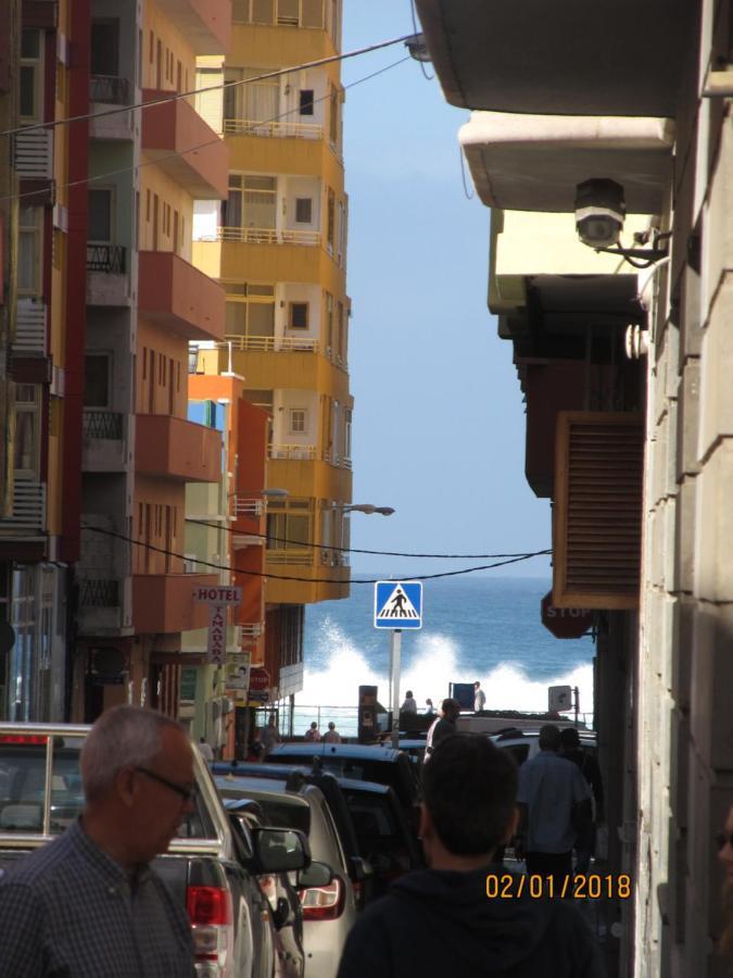 With Small Balcony Apartamento *