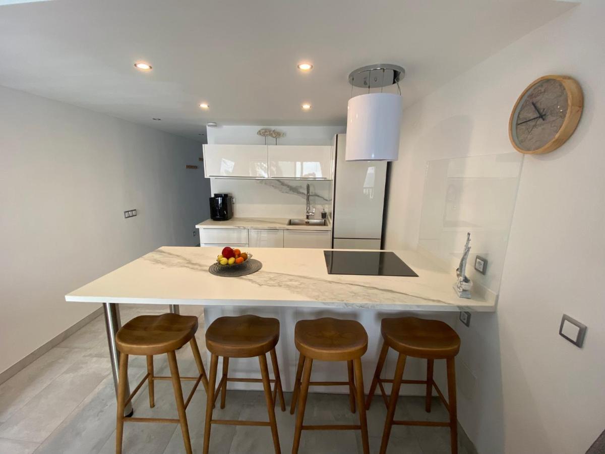First Beachline Maritime Deluxe With Panorama-balcony In Sun Club Apartment *