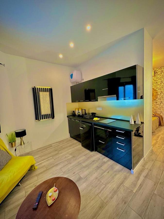 Appartamento Apartamento La Avenida De *