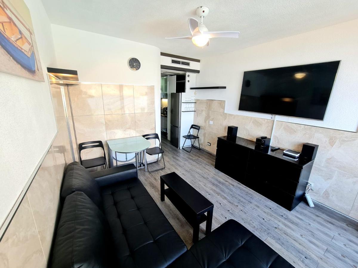 Oceanfront Deluxe-45m, 2 Big Pools,2aircondition, 2tv-65