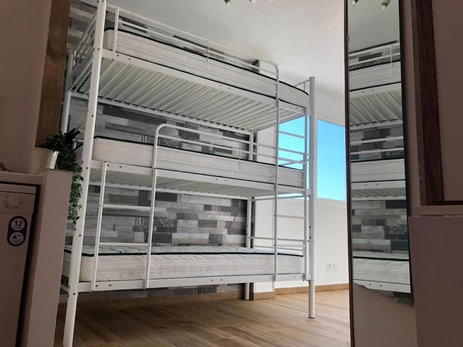 Apartamento Brigh Loft Dishwaser Surfers&nomads *
