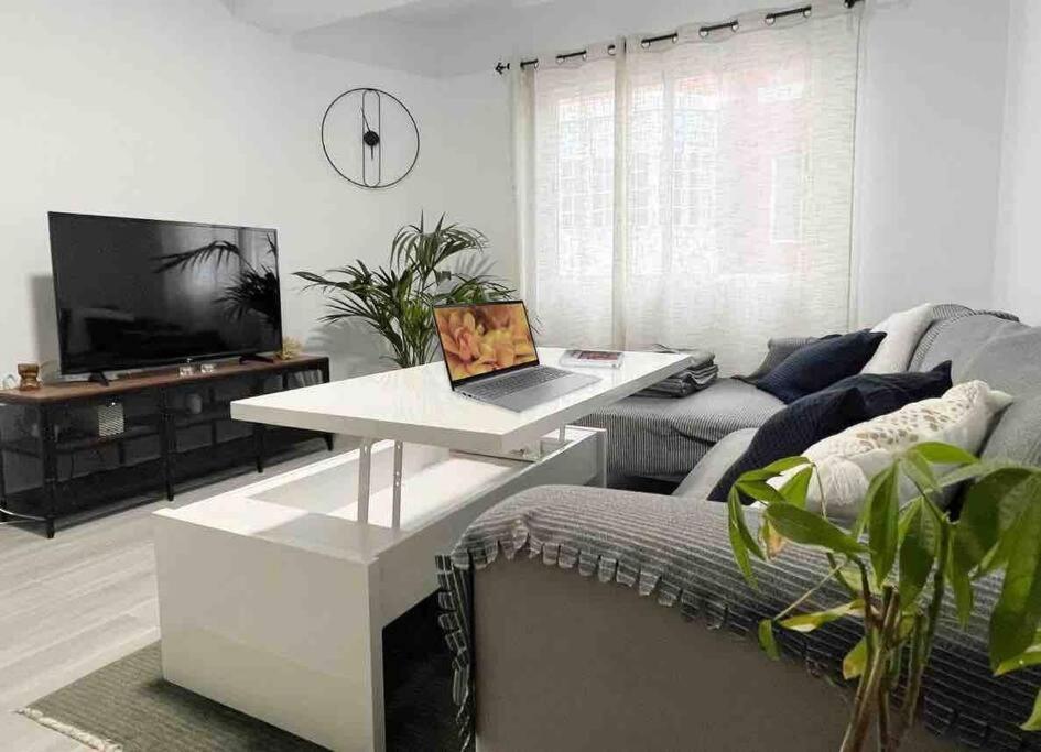 Apartamento Urban Zen Con Terraza Y Jacuzzi Apartment *
