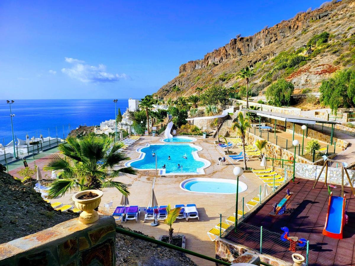 Paradise View *