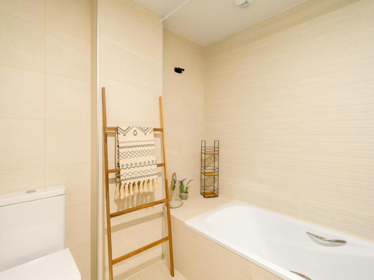 Sofia Navarro P2 7d Apartment
