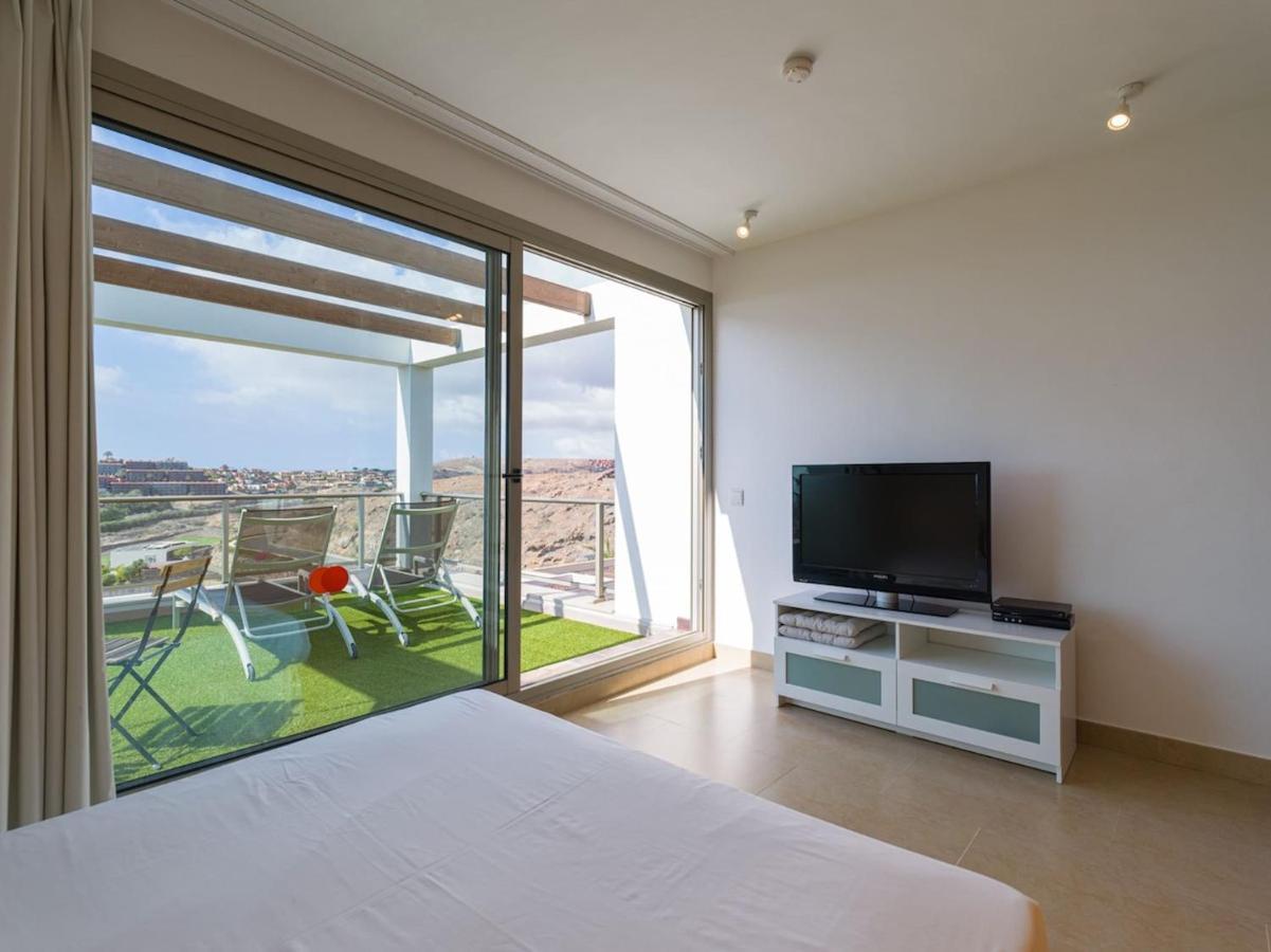 Salobre Golfers Villa
