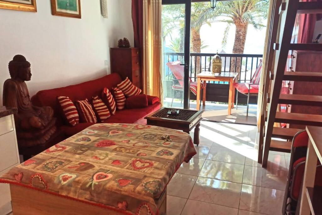 Sea View Luxury Apartment. 2 Bedroom *