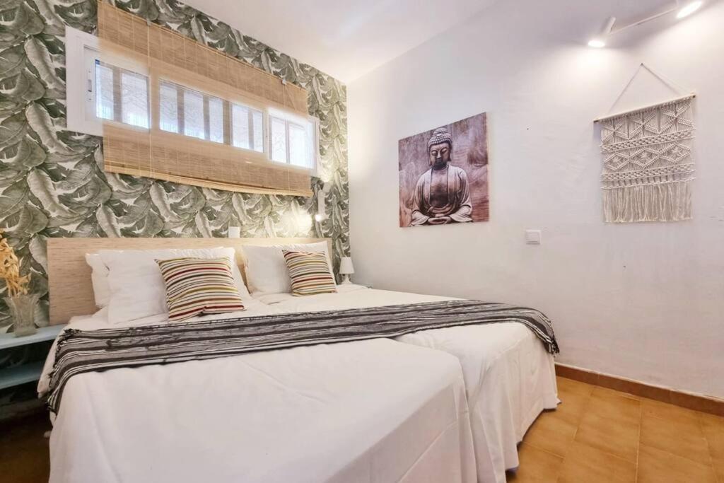 Stylish With Sea Views Holiday home *
