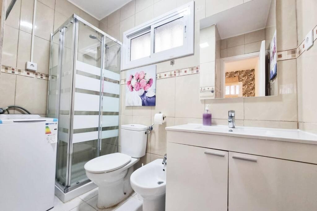 Stylish With Sea Views Holiday home