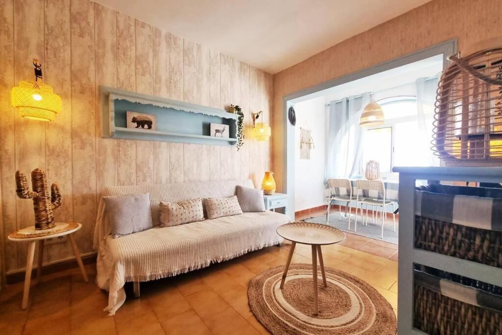 Stylish With Sea Views Holiday home *