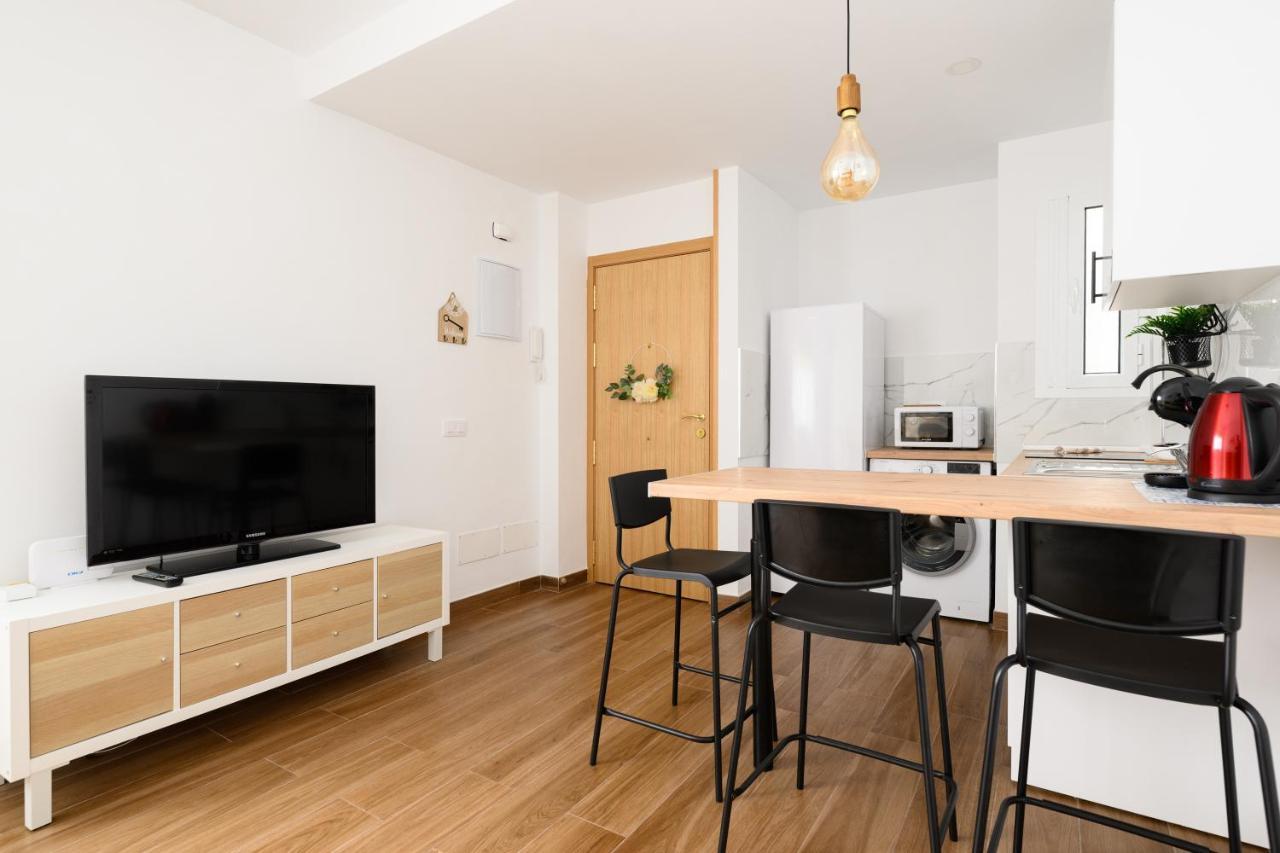 Rosales Canteras Apartment *
