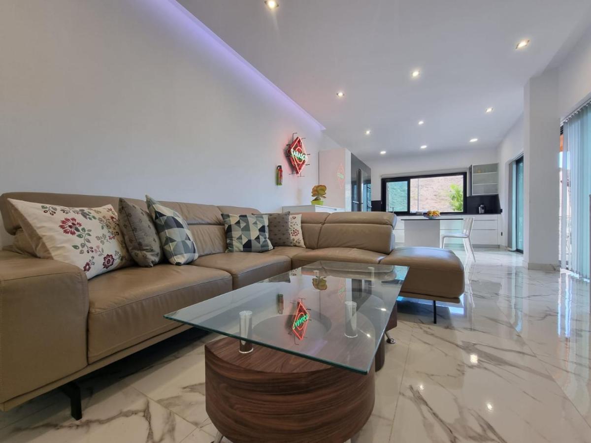 Villa De Lujo Con Piscina Climatizada Mogan