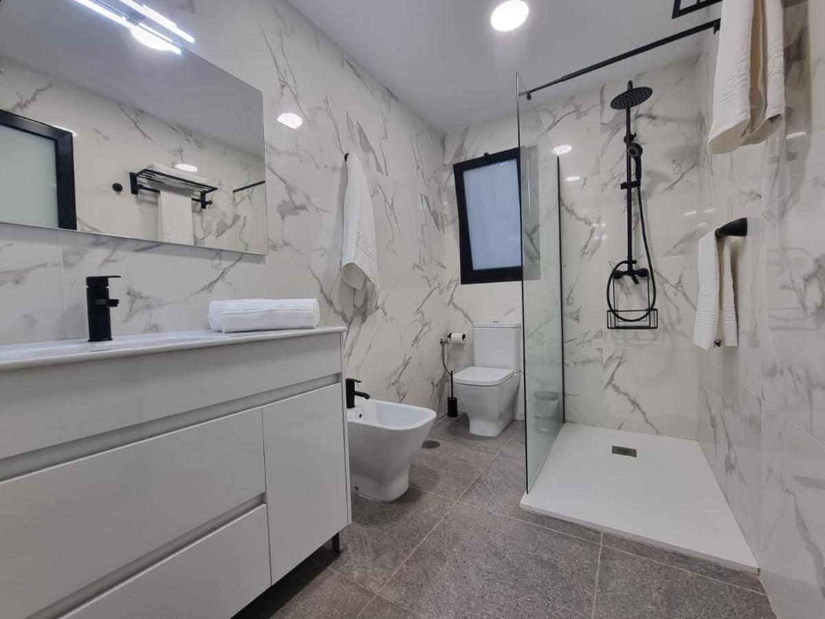 De Lujo Con Piscina Climatizada Villa Mogan