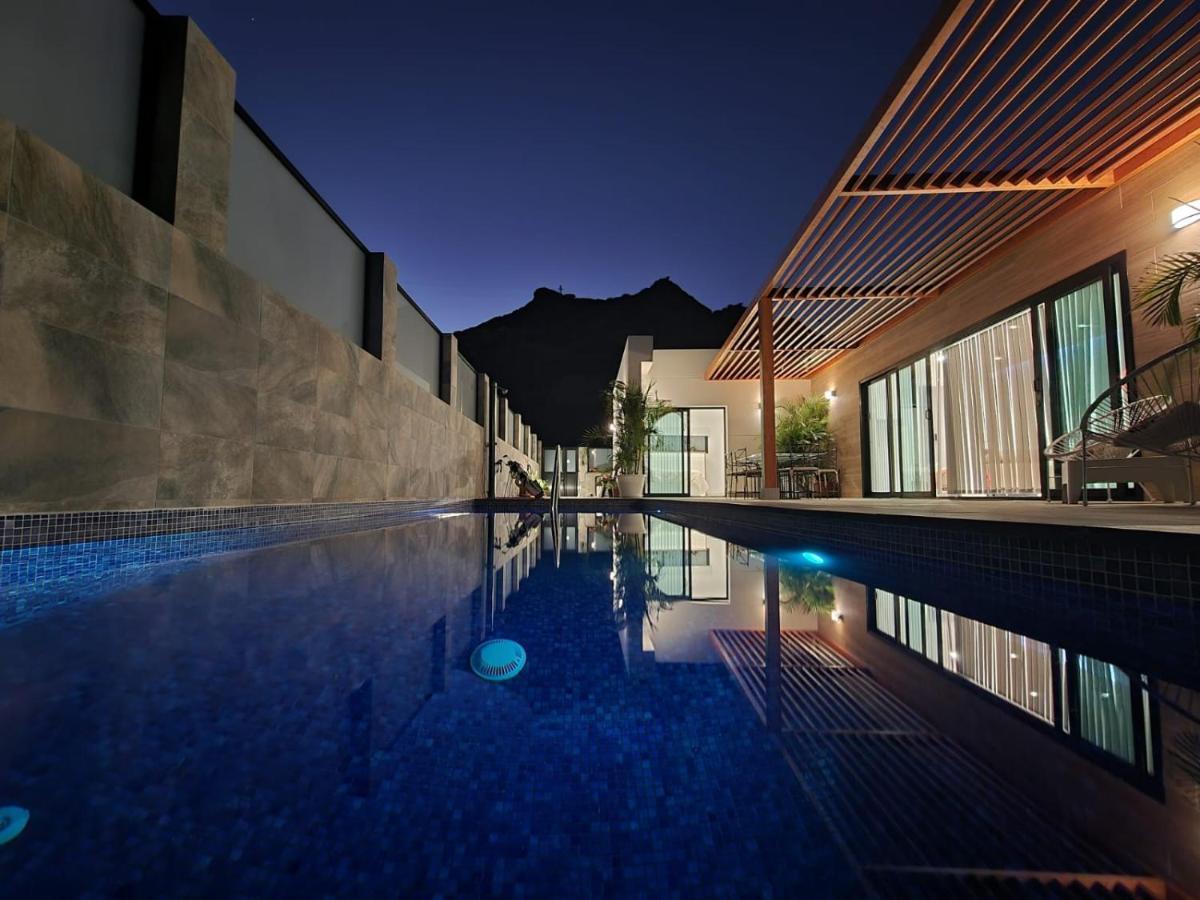 De Lujo Con Piscina Climatizada