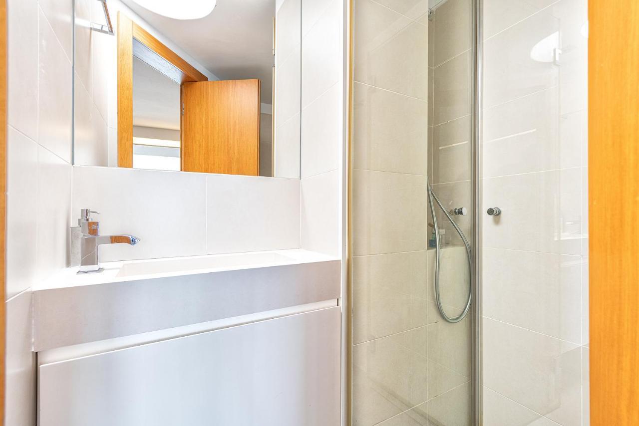Luxury First Line Apartment. Salinetas