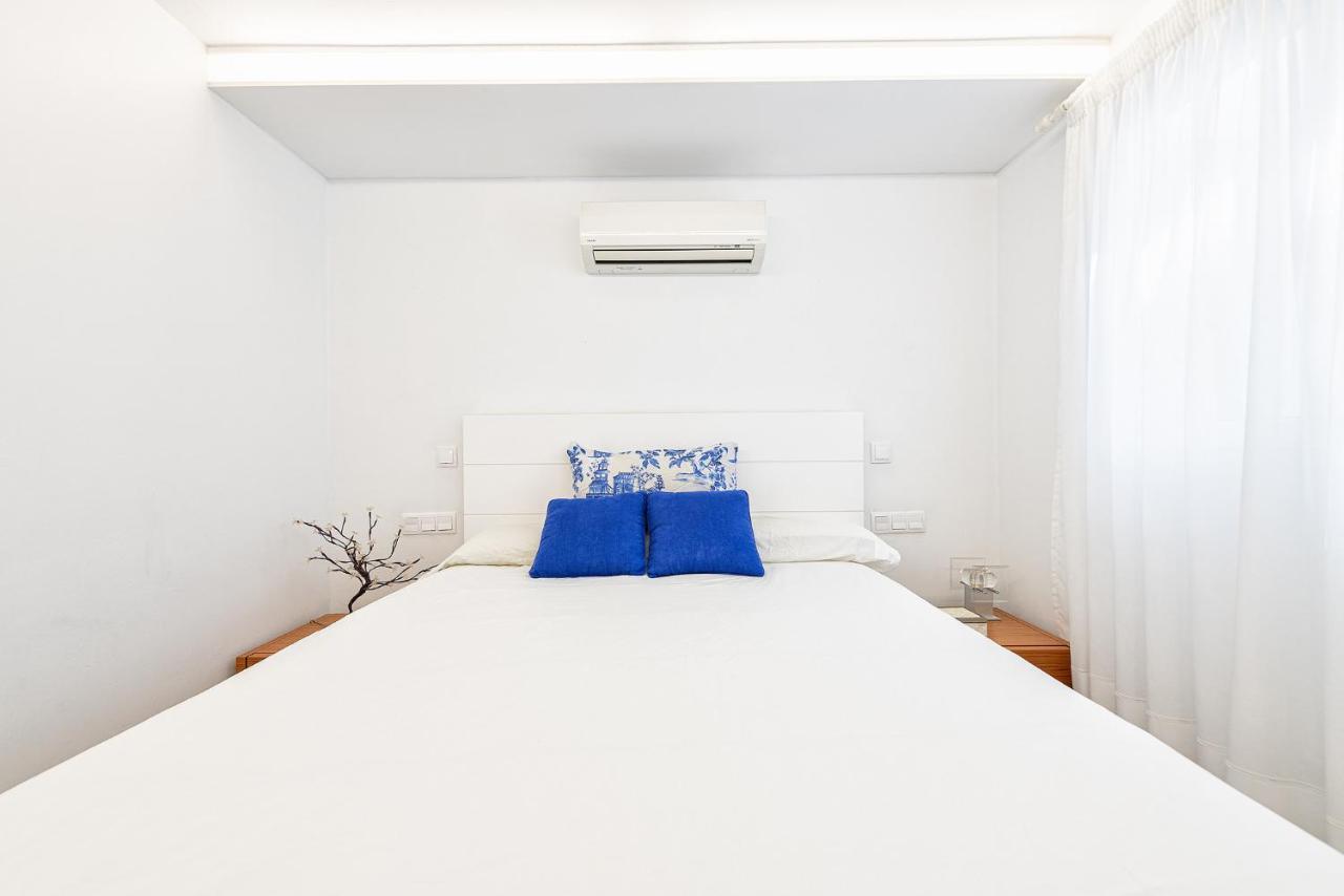 Apartamento Luxury First Line Apartment. *