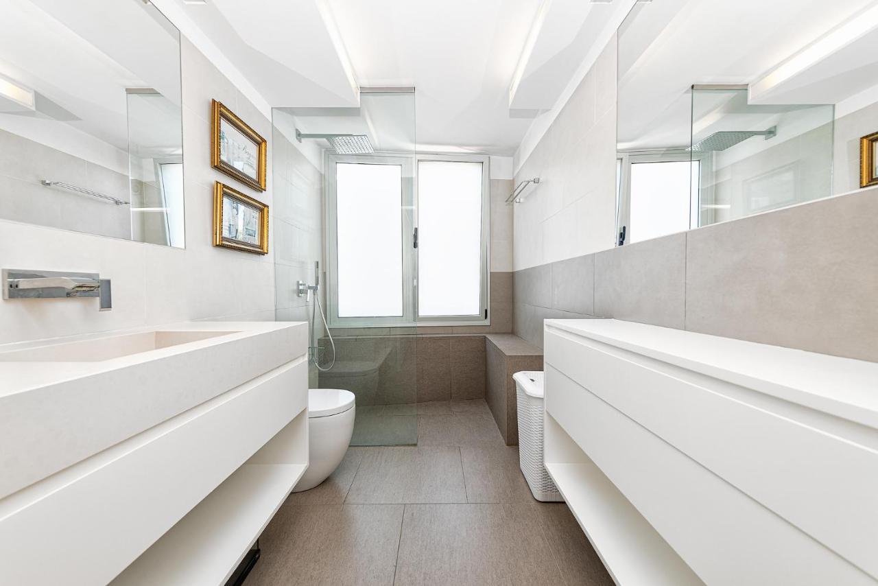 Luxury First Line Apartment. Apartamento Salinetas