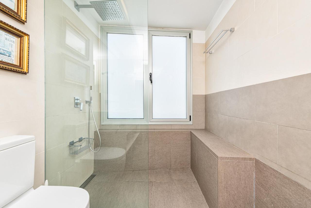 Luxury First Line Apartment. Apartamento