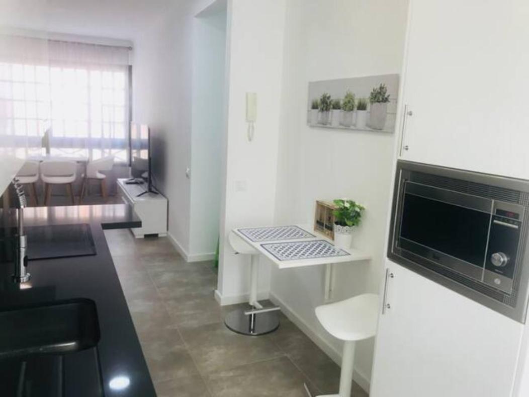 Modern Renovated 2 Bdrm - Canteras Apartamento