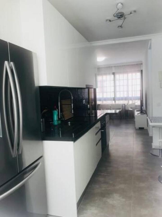 Modern Renovated 2 Bdrm - Canteras *